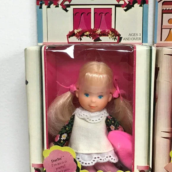 Lot of Nine (9) Vintage 1975 "Honey Hill Bunch" Dolls - by Mattel - Picture 3 of 13